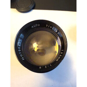 Vivatar by Komine 135MM Manual Focus Lens f/2.8 Fast Aperture Good Condition